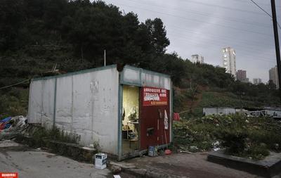 18平集裝箱里的“家” 貴陽民工夫妻的蝸居與夢(mèng)想